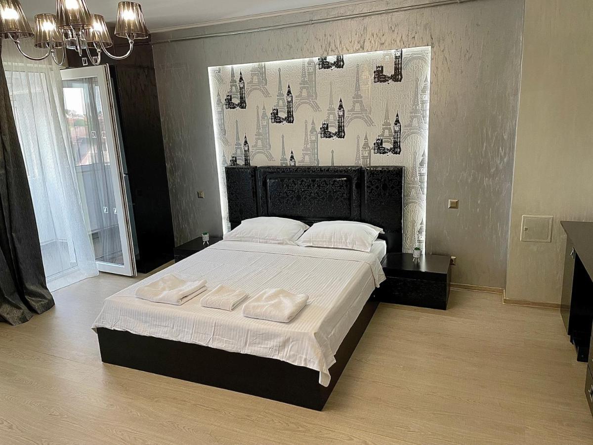 Dacia Residence Apartments Self Check-In Крайова Екстериор снимка