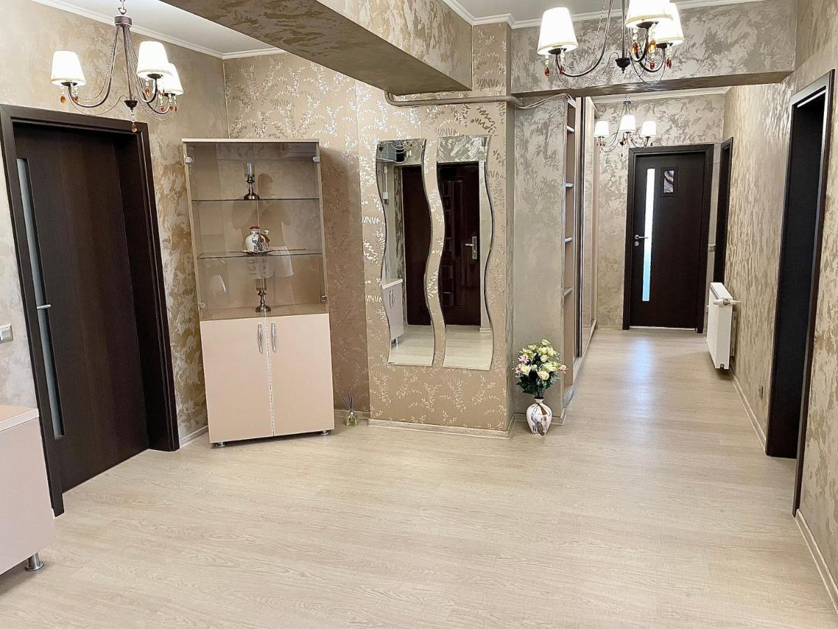 Dacia Residence Apartments Self Check-In Крайова Екстериор снимка