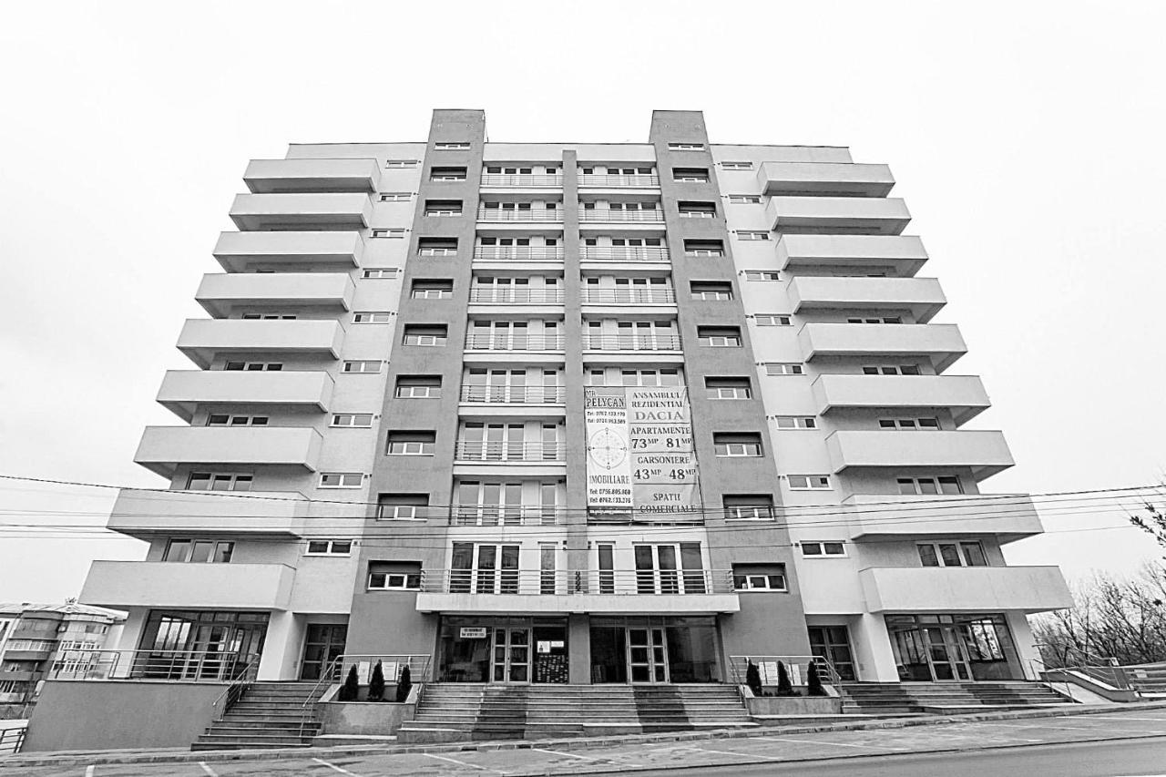 Dacia Residence Apartments Self Check-In Крайова Екстериор снимка